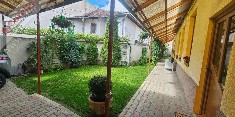 Corelis Imobiliare Alba Iulia, garsoniere, apartamente, case, spaţii comerciale, terenuri, vânzări, închirieri Corelis Imobiliare Alba Iulia, garsoniere, apartamente, case, spaţii comerciale, terenuri, vânzări, închirieri